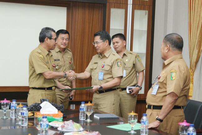 Muharlius Resmi Jabat Plt Sekda Kuansing